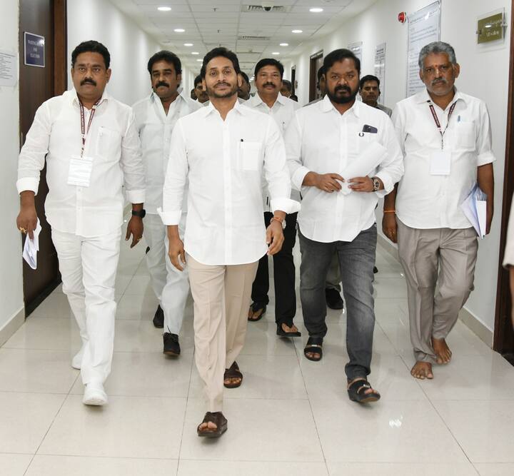 ఏపీలో ప్రశాంతంగా సాగుతున్న ఎమ్మెల్యే కోటా ఎమ్మెల్సీ ఎన్నికలు