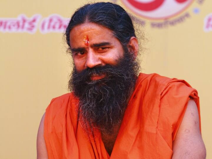 Chaitra Navratri 2023 Baba Ramdev decision to make 100 young men and women monks on Ram Navami said UCC and PCL work left Chaitra Navratri 2023: बाबा रामदेव का बड़ा फैसला, रामनवमी पर 100 युवक-युवतियों को बनाएंगे संन्यासी, अमित शाह और सीएम योगी भी रहेंगे मौजूद