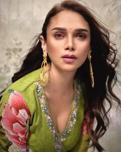 Aditi Rao Hydari Glams Up In A Green Floral Anarkali. See Pics