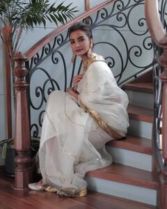 Rajkummar Rao Patralekha House: मुंबई में इस आलीशान महल जैसा है एक्टर राजकुमार राव का घर, अंदर की खूबसूरती देख हैरान हो जाएंगे आप!