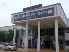 छत्तीसगढ़: कवर्धा में बड़ा सड़क हादसा, 25 फीट गहरी खाई में गिरने से कई घायल, 9 लोग गंभीर