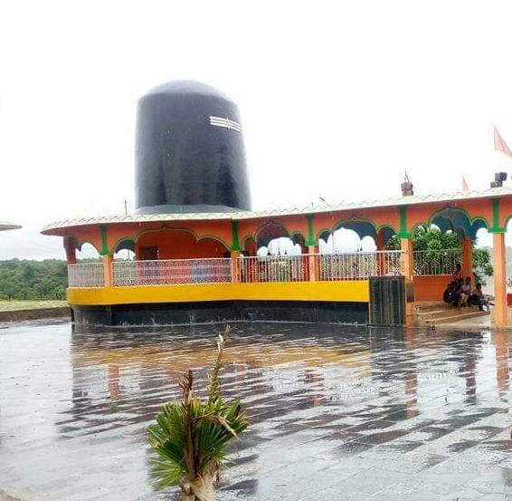 शोधकर्ता विजय भारत ने बताया कि भगवान राम ने अपने 14 साल के वनवास के दौरान दंडकारण्य में ही अपना ज्यादा समय बिताए थे. भगवान राम ने वनवास के दूसरे पड़ाव में अत्रि ऋषि के आश्रम में कुछ दिन रुकने के बाद मध्य प्रदेश और छत्तीसगढ़ के घने जंगलों को अपना आश्रय बनाया.