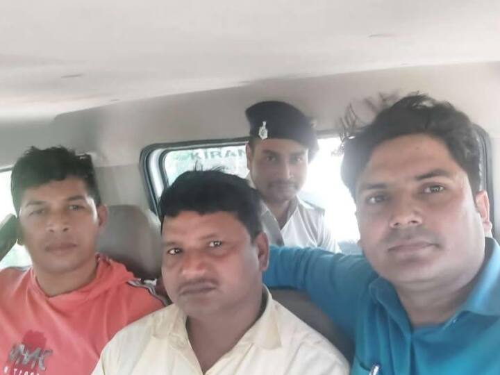 Bihar News Vigilance Department team arrested health manager taking bribe in Chhapra ann Bihar News: छपरा में निगरानी की टीम ने 10 हजार रुपये रिश्वत लेते हेल्थ मैनेजर को दबोचा, कार्रवाई के बाद विभागों में हड़कंप