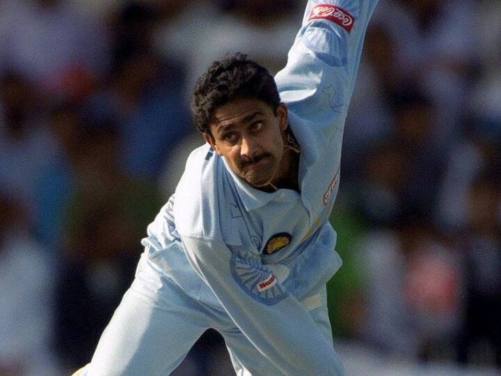 सचिन के बाद साल 1996 में यही घटना भारत के दिग्गज स्पिनर अनिल कुंबले के साथ घटी थी. उस समय कुंबले भी लगातार तीन वनडे मैचों में शून्य पर पहली गेंद पर आउट हुए थे.