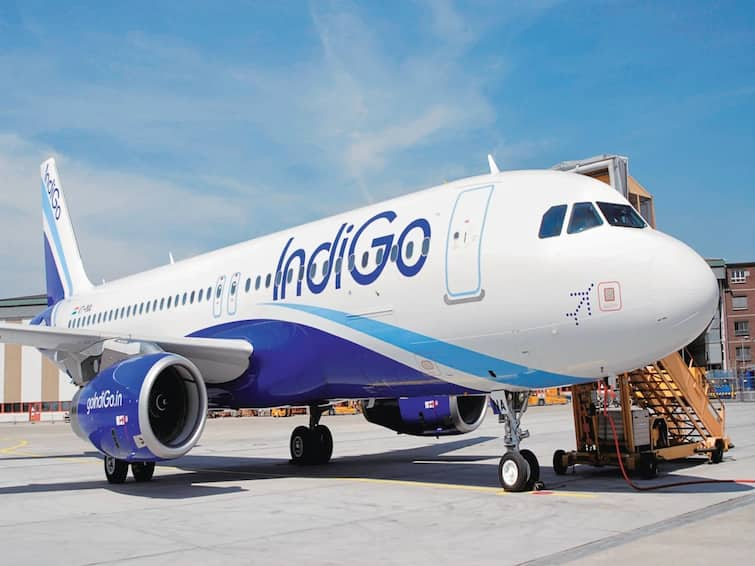 IndiGo shares Prices reached at 52-week high level and rise 3 percent on the account of new aircraft Deal Indigo Share Price: इंडिगो के शेयरों ने 52 हफ्ते की ऊंचाई पर जाकर निवेशकों को दिया बंपर मुनाफा, ये रही वजह