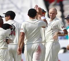 Cricket Story: વિશ્વના આ બે ક્રિકટરોએ રનથી વધારે લીધી છે વિકેટ, એક છે ભારતીય ખેલાડી