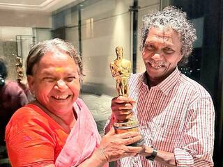 அசாத்தியங்களை சாத்தியப்படுத்திய பேரன்பு ; ஆஸ்கர் விருதுடன் பொம்மன் பெல்லி தம்பதி