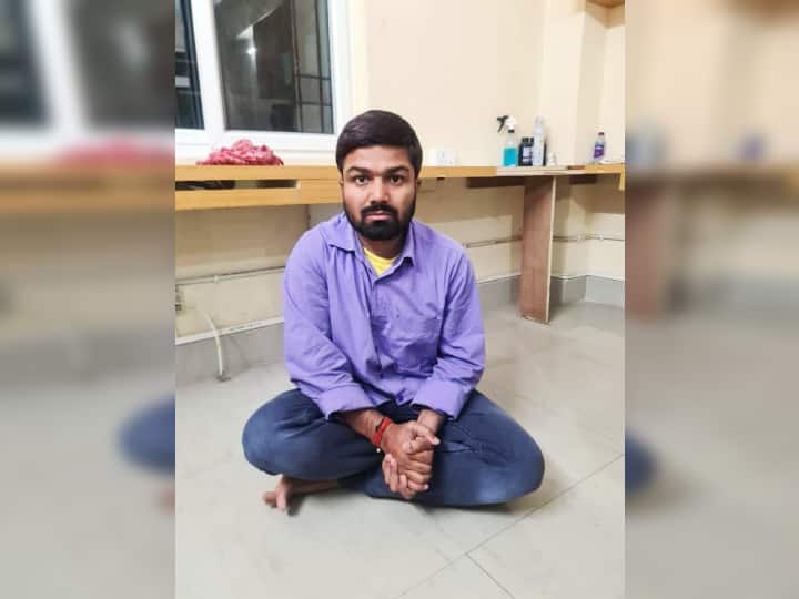 Bihar Band 23 March: मनीष कश्यप की गिरफ्तारी के विरोध में ट्विटर पर ट्रेंड हुआ 'बिहार बंद', दूसरे गुट ने की ये मांग Bihar Band 23 March Trended on Twitter in Protest Against Sach Tak Manish Kashyap Arresting Bihar Band 23 March: मनीष कश्यप की गिरफ्तारी के विरोध में ट्विटर पर ट्रेंड हुआ 'बिहार बंद', दूसरे गुट ने की ये मांग