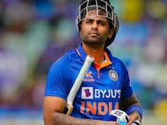Suryakumar Yadav Golden Duck: ஓவர் நம்பிக்கையா? தொடர்ந்து மூன்று முறை கோல்டன் டக்-அவுட் ஆன சூர்யகுமார் யாதவ்..!