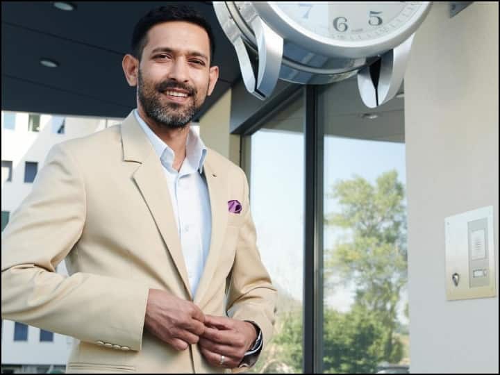 Mirzapur Fame Vikrant Massey As Bablu Pandit Full Education Qualification  Detail | मिर्जापुर में 'गुड्डू भैया' के जीनियस भाई 'बब्लू पंडित' यानी  विक्रांत मैसी रियल लाइफ में कितने ...