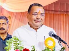 'दुर्गापाठ का विरोध करने वाले बंगाल में कर रहे हैं पूजा', योगी के मंत्री जयवीर सिंह ने साधा निशाना