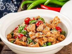 Thai Noodles Tofu Bowl Recipe: थाई खाने के हैं शौकीन तो घर पर 10 मिनट में बनाएं मशरूम और कॉर्न से बनी टोफू