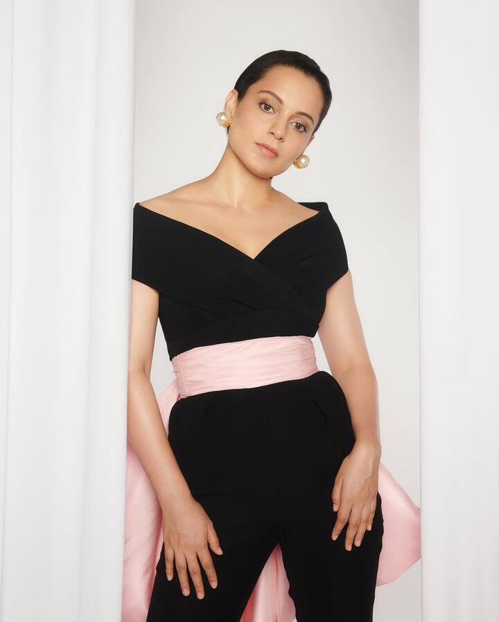 राजकारण असो किंवा बॉलिवूड, प्रत्येक क्षेत्राबद्दल आपलं मत बिंधास्तपणे मांडणाऱ्या अभिनेत्री   कंगना रनौतचा (Kangana Ranaut) आज  36 वा वाढदिवस आहे.