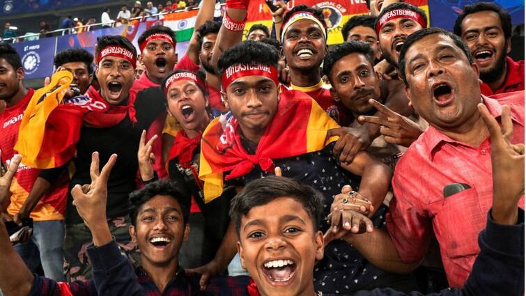 East Bengal official Debabrata Sarkar aka Neetu assures supporters that red and gold brigade will be ISL champion in two years ISL: ট্রফি খরা কাটবে কবে? স্বপ্ন দেখাচ্ছেন ইস্টবেঙ্গলের শীর্ষকর্তা