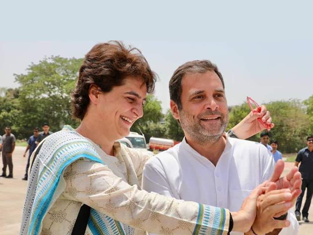 Rahul Gandhi Defamation Case: माझा भाऊ ना कधी घाबरला, ना कधी घाबरणार; शिक्षा सुनावल्यानंतर प्रियंका यांच्याकडून राहुल गांधींची पाठराखण Rahul Gandhi Defamation Case Priyanka gandhi first reaction after court verdict Congress Rahul Gandhi Defamation Case: माझा भाऊ ना कधी घाबरला, ना कधी घाबरणार; शिक्षा सुनावल्यानंतर प्रियंका यांच्याकडून राहुल गांधींची पाठराखण