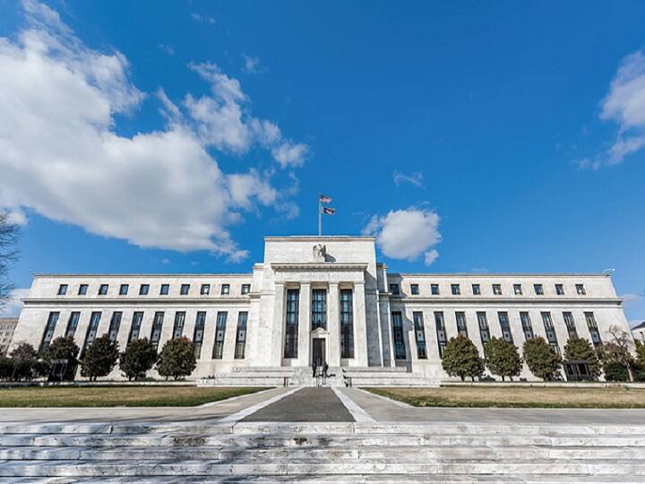 US Federal Reserve increased benchmark lending rate to range between 5.25 -5.5 per cent Highest in 22 years US Fed Rate Hike: अमेरिकी फेडरल रिजर्व ने फिर बढ़ाई ब्याज दरें,  22 साल के उच्च स्तर पर पहुंची