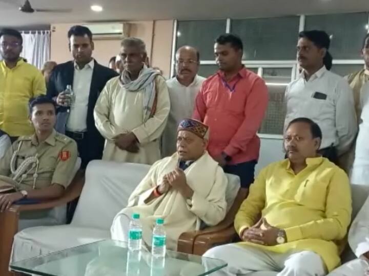 Gorakhpur Uttar Pradesh Shiv Pratap Shukla Governor of Himachal Pradesh reached on Chaitra Navratri 2023 on PM Narendra Modi ANN Gorakhpur: 'सौभाग्य की बात है ऐसा प्रधानमंत्री मिलना', हिमाचल के राज्यपाल ने दी PM मोदी से यह सीख लेने की सलाह