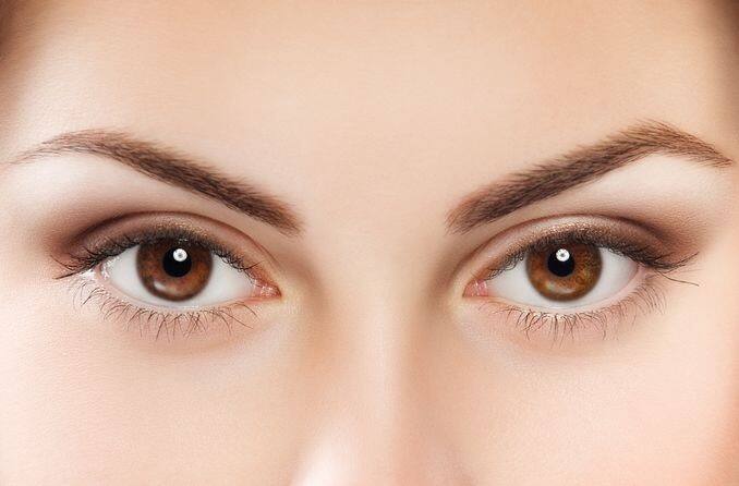 નબળી જીવનશૈલી અને નબળા પોષણયુક્ત આહારને કારણે માત્ર આપણા શરીર પર જ નહીં પરંતુ આપણી આંખોની રોશની પર પણ નકારાત્મક અસર થઈ રહી છે.