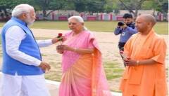 PM Modi Varanasi Visit : ਤਸਵੀਰਾਂ 'ਚ ਦੇਖੋ PM ਮੋਦੀ ਦਾ ਵਾਰਾਣਸੀ ਦੌਰਾ , ਰਾਜਪਾਲ ਤੇ ਮੁੱਖ ਮੰਤਰੀ ਨੇ ਇਸ ਤਰ੍ਹਾਂ ਕੀਤਾ ਸਵਾਗਤ