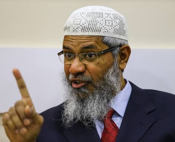 Zakir naik Speech On India Muscat Oman Islamic programme Ramadan 2023 Zakir Naik Speech: जाकिर नाइक ने भारत के खिलाफ ओमान में उगला जहर, इस्‍लाम पर देनी थी स्‍पीच लेकिन मोदी सरकार पर बोला हमला