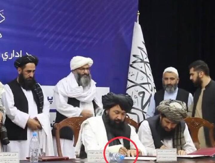 Afghanistan: काबुल में चल रही थी तालिबानी नेताओं की मीटिंग, अचानक होने लगी हाथापाई Afghanistan Taliban fights During cabinet level meetings update Afghanistan: काबुल में चल रही थी तालिबानी नेताओं की मीटिंग, अचानक होने लगी हाथापाई