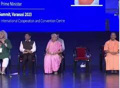 PM Modi Varanasi Visit : તસવીરોમાં જુઓ પીએમ મોદીનો વારાણસી પ્રવાસ, રાજ્યપાલ અને મુખ્યમંત્રીએ આ રીતે કર્યુ સ્વાગત