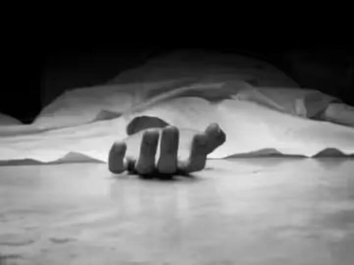 Thane Crime: ससुर से परेशान होकर बहू ने लगाई फांसी, आत्महत्या के लिए उकसाने के आरोप में पुलिस ने किया गिरफ्तार Maharashtra daughter in law commits suicide After disturbing father in law in Thane police arrested accused Thane Crime: ससुर से परेशान होकर बहू ने लगाई फांसी, आत्महत्या के लिए उकसाने के आरोप में पुलिस ने किया गिरफ्तार