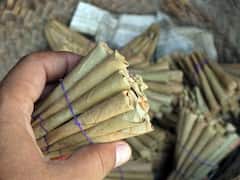 सिगरेट छोड़िए...बीड़ी को अंग्रेजी में क्या कहते हैं पता है? जानिए इसे कुछ अमीर अभी भी क्यों पीते हैं