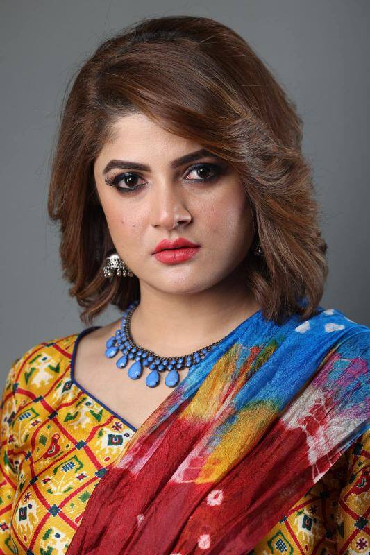 'সাদা রঙের পৃথিবী'-র ফার্স্ট লুক