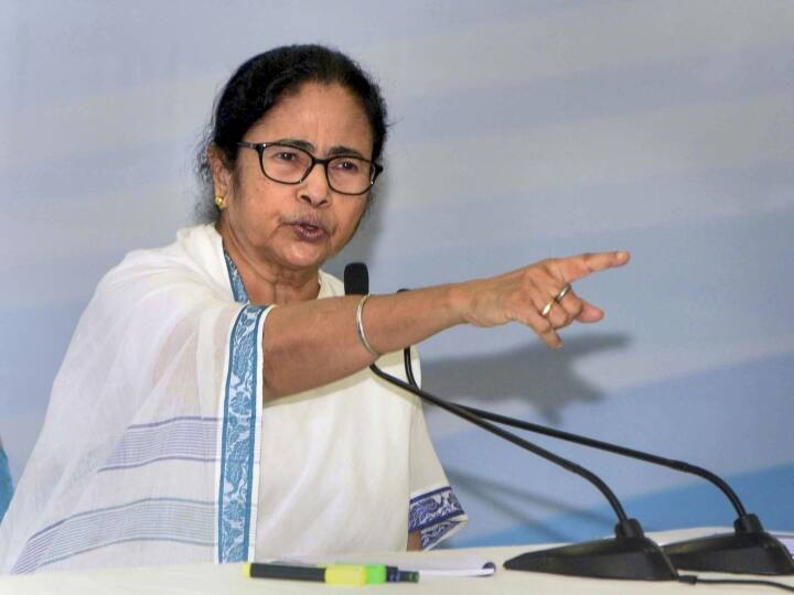Mamta Banerjee’s first reaction on Atiq Ahmed’s murder in front of camera, ‘Completely in UP…’