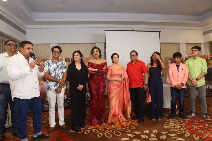 আছেন অনুরাধা রায়, অঙ্গনা বসু, সুদেষ্ণা চক্রবর্তী, সুপ্রতীম রায়, জয়শ্রী অধিকারী, অনিন্দ্য সরকারের মত শিল্পীরাও।