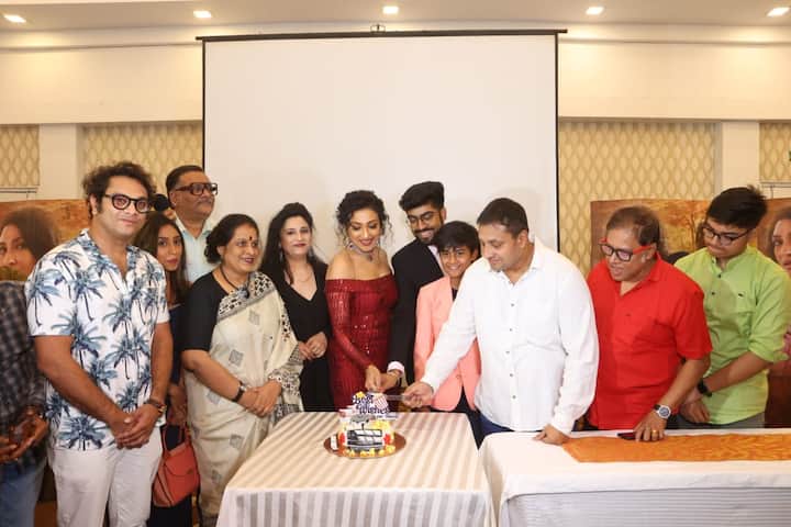 এই ট্রেলার লঞ্চেই বসেছিল চাঁদের হাট।