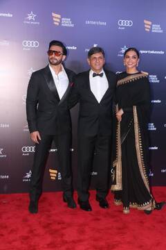 Ranveer Singh ने Deepika Padukone के पापा प्रकाश पादुकोण के साथ दिया पोज, तस्वीरों में दिखी ससुर-दामाद की स्पेशल केमेस्ट्री