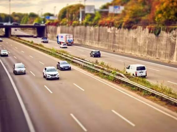 Driving Rules In The World: ਕੁਝ ਦੇਸ਼ਾਂ ਵਿੱਚ ਖੱਬੇ ਪਾਸੇ ਅਤੇ ਕੁਝ ਵਿੱਚ ਸੱਜੇ ਪਾਸੇ ਕਿਉਂ ਚਲਦੇ ਹਨ ਵਾਹਨ? ਇਸ ਦੇ ਪਿੱਛੇ ਦੀ ਕਹਾਣੀ ਨੂੰ ਸਮਝੋ