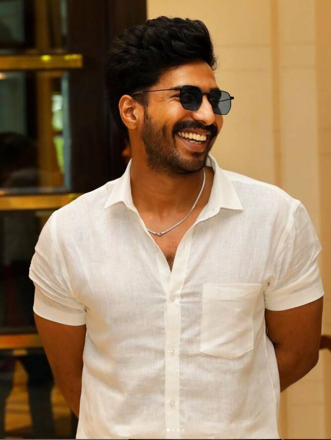 வெண்ணிலா கபடி குழு படம் மூலம் நடிகர் விஷ்னு விஷால் தமிழ் சினிமாவில் அறிமுகமானார்.