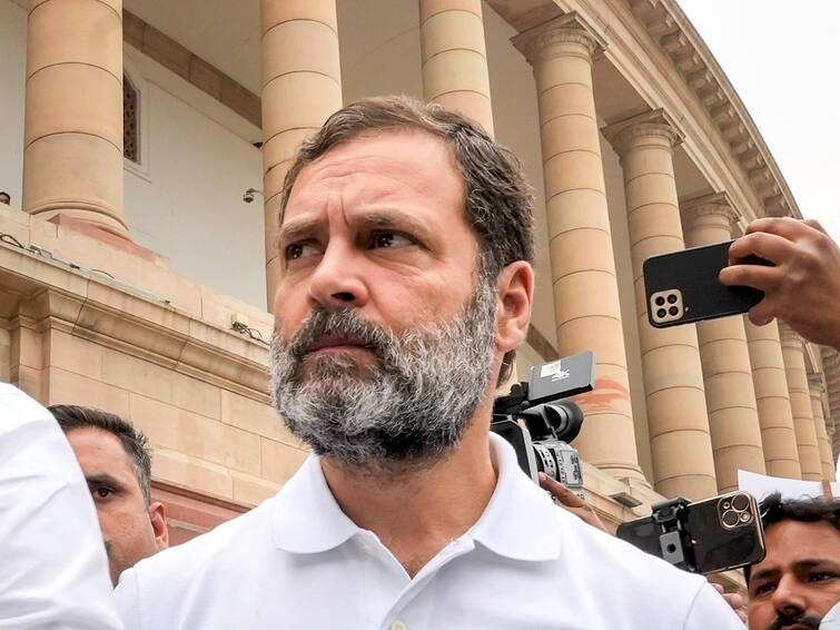 Rahul Gandhi Disqualified As MP reaction of opposition leaders Nana Patole Ajit Pawar Balasaheb Thorat priyanka gandhi vadra Rahul Gandhi Disqualified : लोकशाहीला धक्का देणारा निर्णय, लूट करणाऱ्यांविरोधात आवाज बुलंद केला म्हणून कारवाई; काँग्रेसचा हल्लाबोल