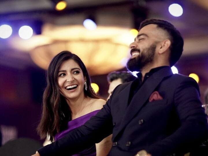 विराट कोहली ने ट्विटर फोटो शेयर करते हुए लिखा है कि पिछली रात शानदार रही. इन लोगों मिलकर काफी अच्छा लगा. उन्होंने आगे लिखा कि ये लोग मेरे दिल के काफी करीब हैं. (फोटो क्रेडिट- विराट कोहली ट्विटर)