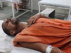 मंदिर में घुसकर दबंगों ने महंत से की मारपीट, फिर ग्रामीणों ने आरोपियों को दौड़ा-दौड़ाकर पीटा