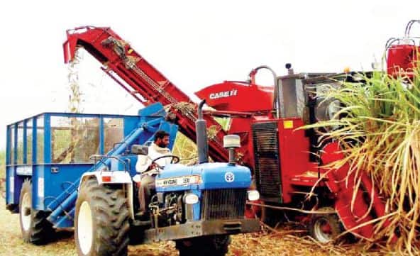 ऊस तोडणी यंत्र (Sugarcane Harvester) खरेदीसाठी अनुदान देण्याचा निर्णय केंद्र सरकारनं घेतला आहे.