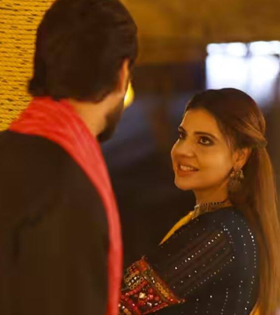 ਸੰਭਾਵਨਾ ਸੇਠ ਨੇ ਬਾਲੀਵੁੱਡ ਦੀ ਸੁਪਰਹਿੱਟ ਫਿਲਮ ਵੈਲਕਮ ਬੈਕ ਵਿੱਚ ਜੌਨ ਅਬ੍ਰਾਹਮ ਦੇ ਉਲਟ ਆਈਟਮ ਗੀਤ ਫਿਲਮਾਇਆ, ਜਿਸ ਨੇ ਅਭਿਨੇਤਰੀ ਦੇ ਕਰੀਅਰ ਦੀ ਸ਼ੁਰੂਆਤ ਕੀਤੀ।