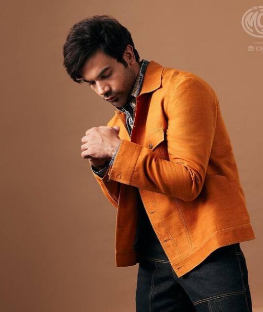 राजकुमारच्या अभिनयाचं अनेक जण कौतुक करतात.