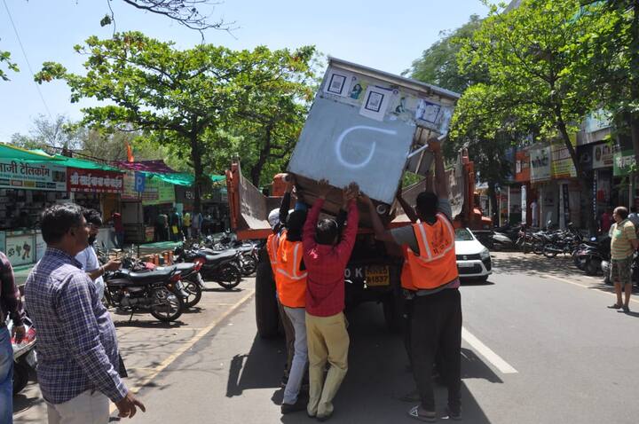 तसेच अतिक्रमणामध्ये रसवंती गृह, पंक्चरचे दुकान, दहा बाय दहा बाय पंधराचे कंपाउंड वॉल आणि लोखंडी जीने काढणे बाबत सूचना देण्यात आल्या आहेत.