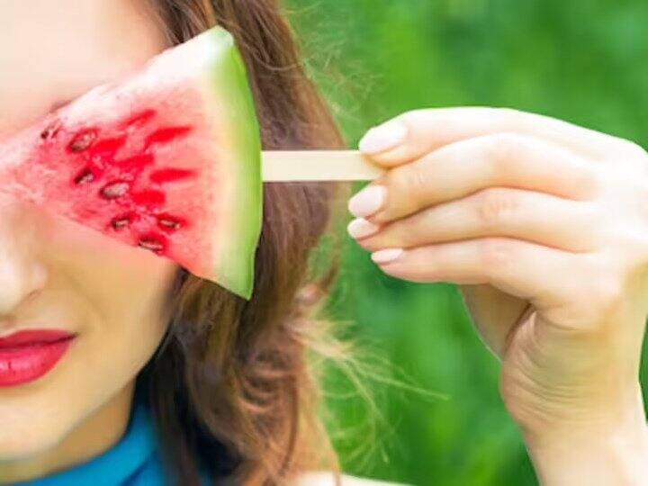 Apply watermelon face pack in summer… You will get glowing skin with freshness