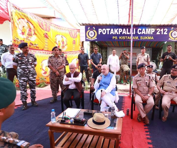 बस्तर संभाग को नक्सल मुक्त बनाने के लिए CRPF और अर्धसैनिक बलों की गृह मंत्रालय की तरफ से हर संभव मदद करने का आश्वासन दिया.