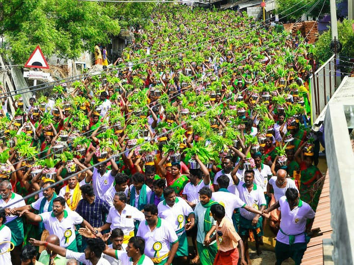 கரூர் புகழிமலை பாலசுப்பிரமணிய சுவாமி கோவில் கும்பாபிஷேகம் -  விழா பணிகள் மும்மூரம்