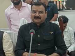 प्रियंका गांधी पर योगी के मंत्री का शायराना तंज, कहा- 'लिबास कितना भी कीमती हो...'