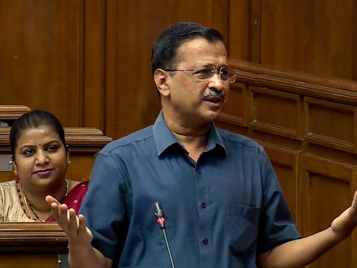 'दिल्ली के LG कोई मेहमान नहीं जो दिल्ली के बारे में कुछ नहीं जानते', सीएम केजरीवाल का तंज Delhi CM Arvind Kejriwal taunt LG Vinai Saxena Read details 'दिल्ली के LG कोई मेहमान नहीं जो दिल्ली के बारे में कुछ नहीं जानते', सीएम केजरीवाल का तंज