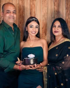 Purabi Bhargava Photos: कौन हैं पूर्वी भार्गव, जिनके लुक्स के दीवाने हैं लाखों फैंस? इंटरनेट पर वायरल हैं तस्वीरें