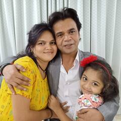 In Pics: रियल लाइफ में काफी स्टाइलिश है कॉमेडी के बादशाह राजपाल यादव, इस लग्जरी घर में बनाया अपना आशियाना , देखें तस्वीरें