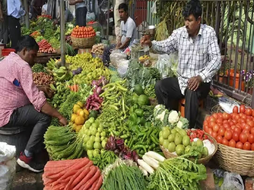 vegetable price list for 25th march 2023 in koyambedu market Chennai onion price Vegetable Price: விலை உயர்ந்த சின்ன வெங்காயம்.. மற்ற காய்கறி விலையில் மாற்றமா? இன்றைய விலை பட்டியல் இதோ..
